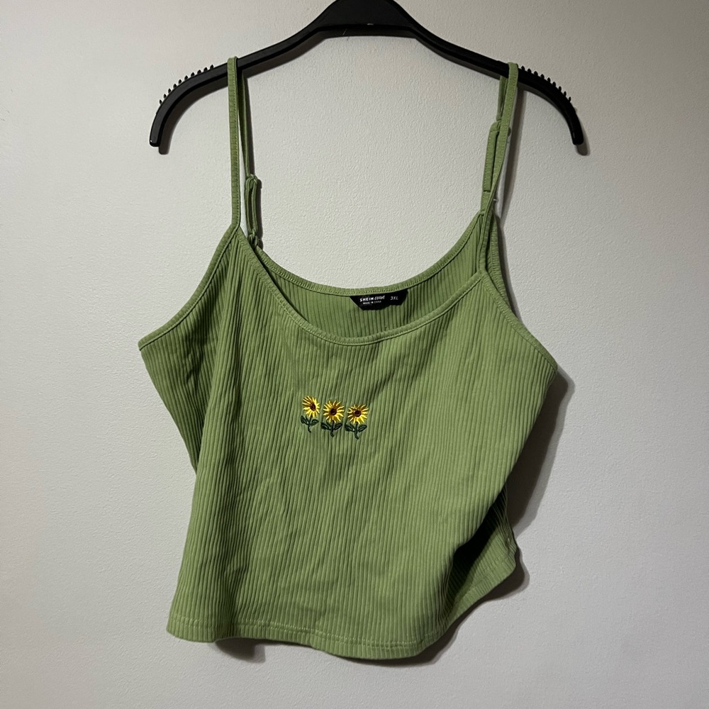 Cute green sunflower crop top